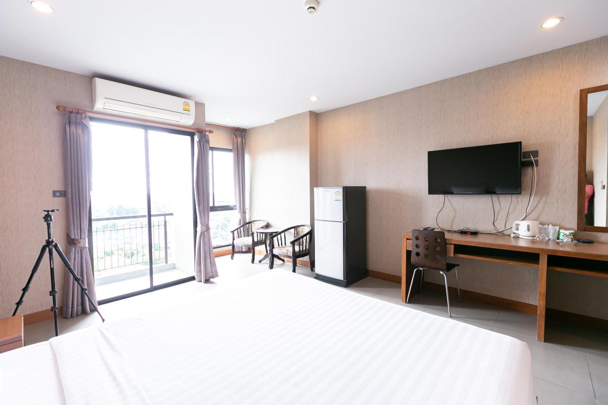 Farthai Residence Phan Thong Exterior foto