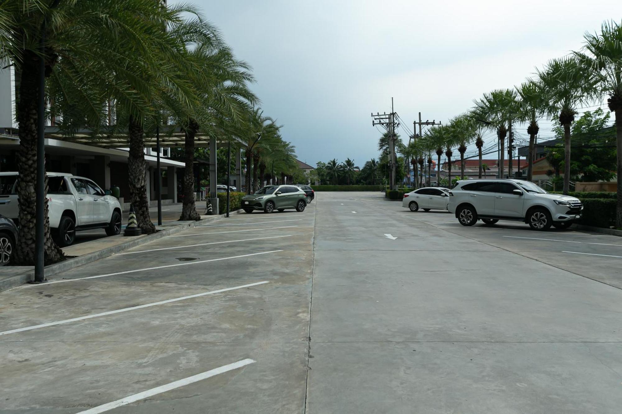 Farthai Residence Phan Thong Exterior foto